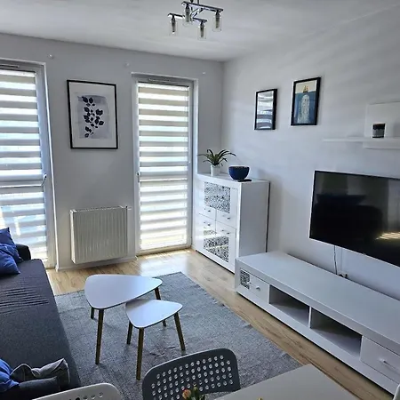 Mieszkanie 6-osobowe Przy Plywajacych Basenach Zakrzowek Apartment