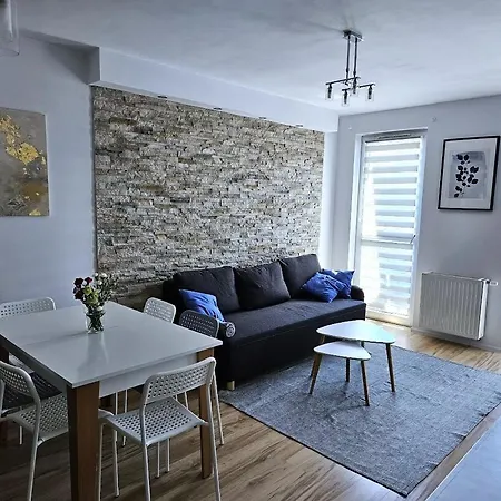 Mieszkanie 6-osobowe Przy Plywajacych Basenach Zakrzowek Apartment